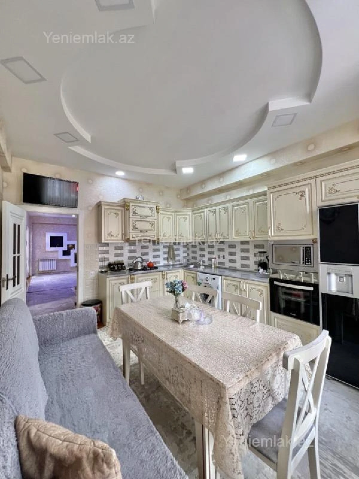 Satılır 3 otaqlı yeni tikili 155 m²