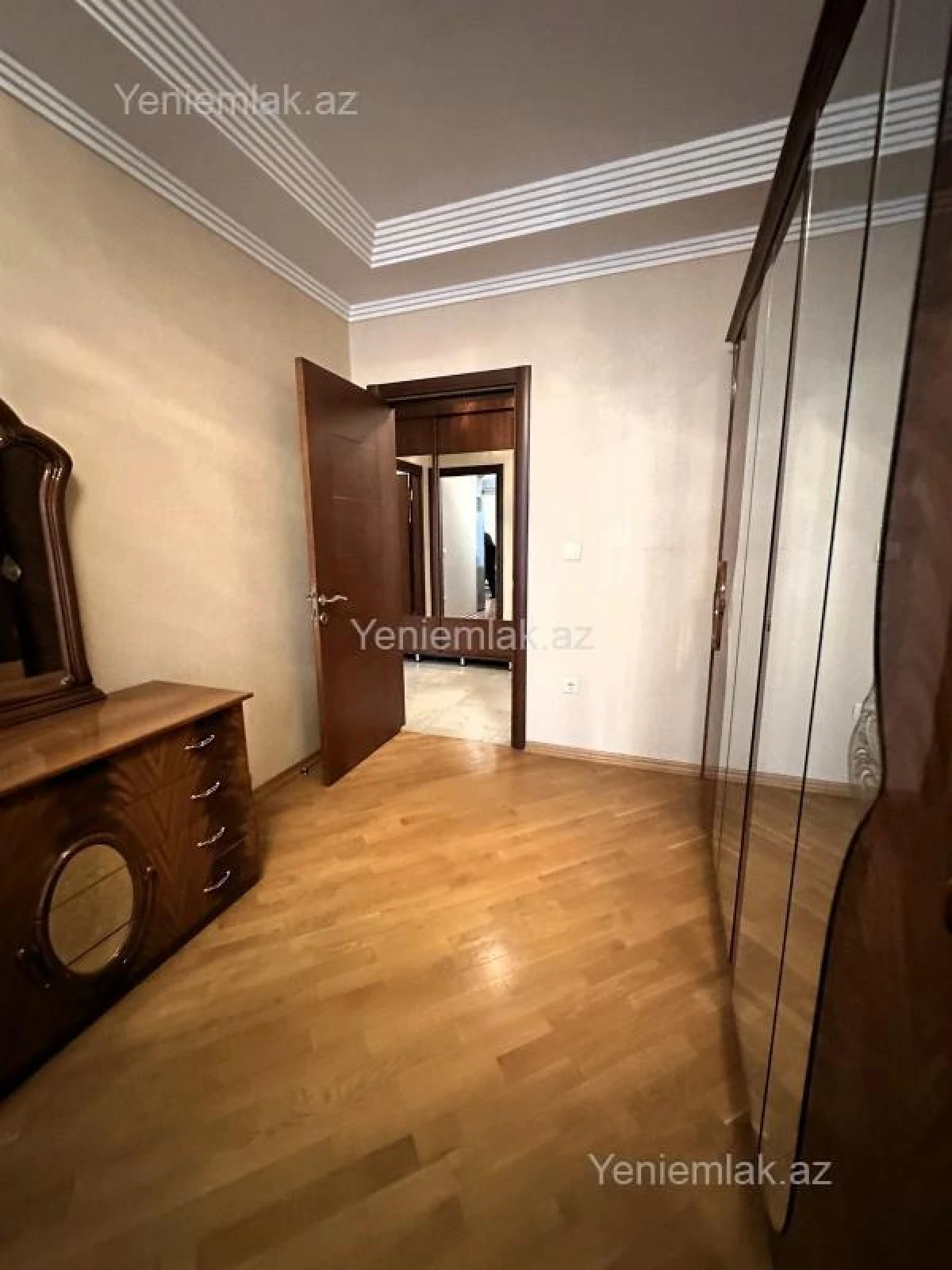 Satılır 2 otaqlı yeni tikili 92 m²