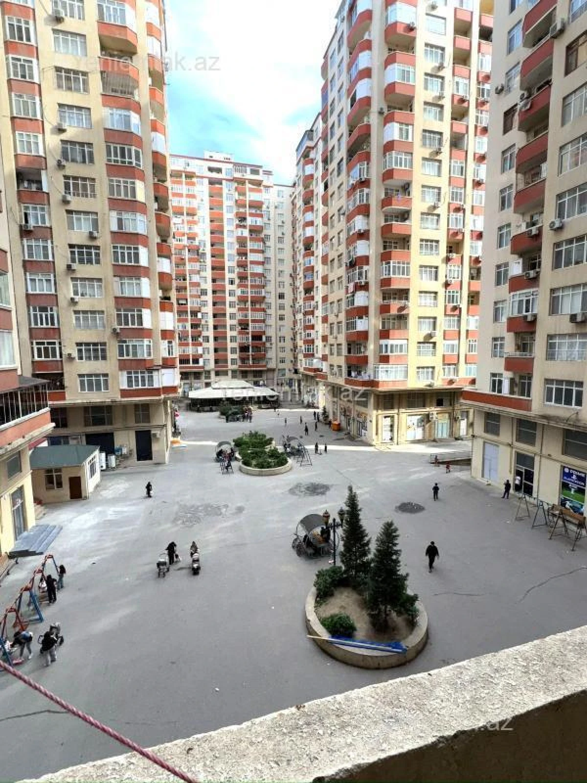 Satılır 2 otaqlı yeni tikili 107 m²