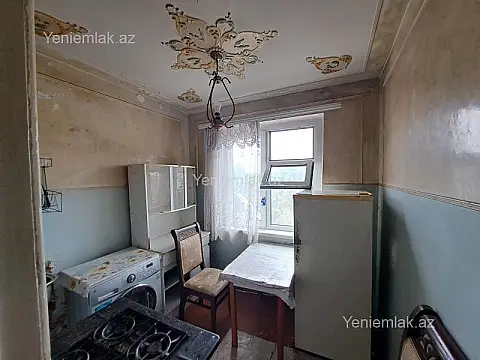 Satılır 1 otaqlı köhnə tikili 32 m²