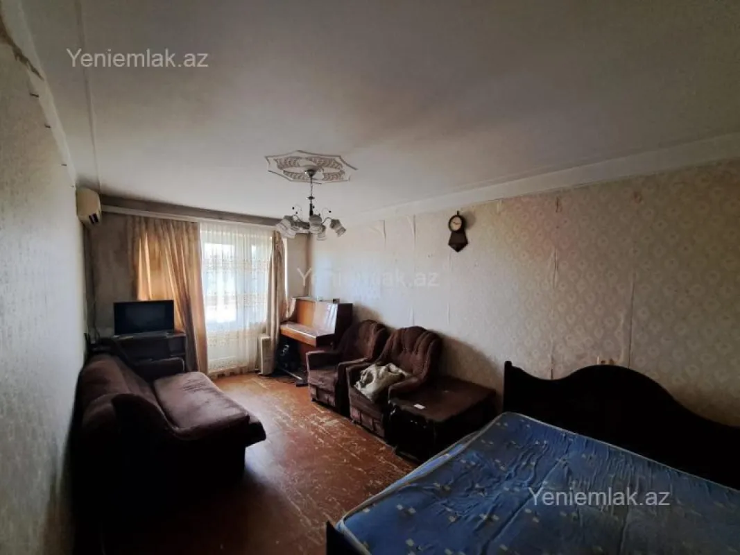 Satılır 1 otaqlı köhnə tikili 32 m²