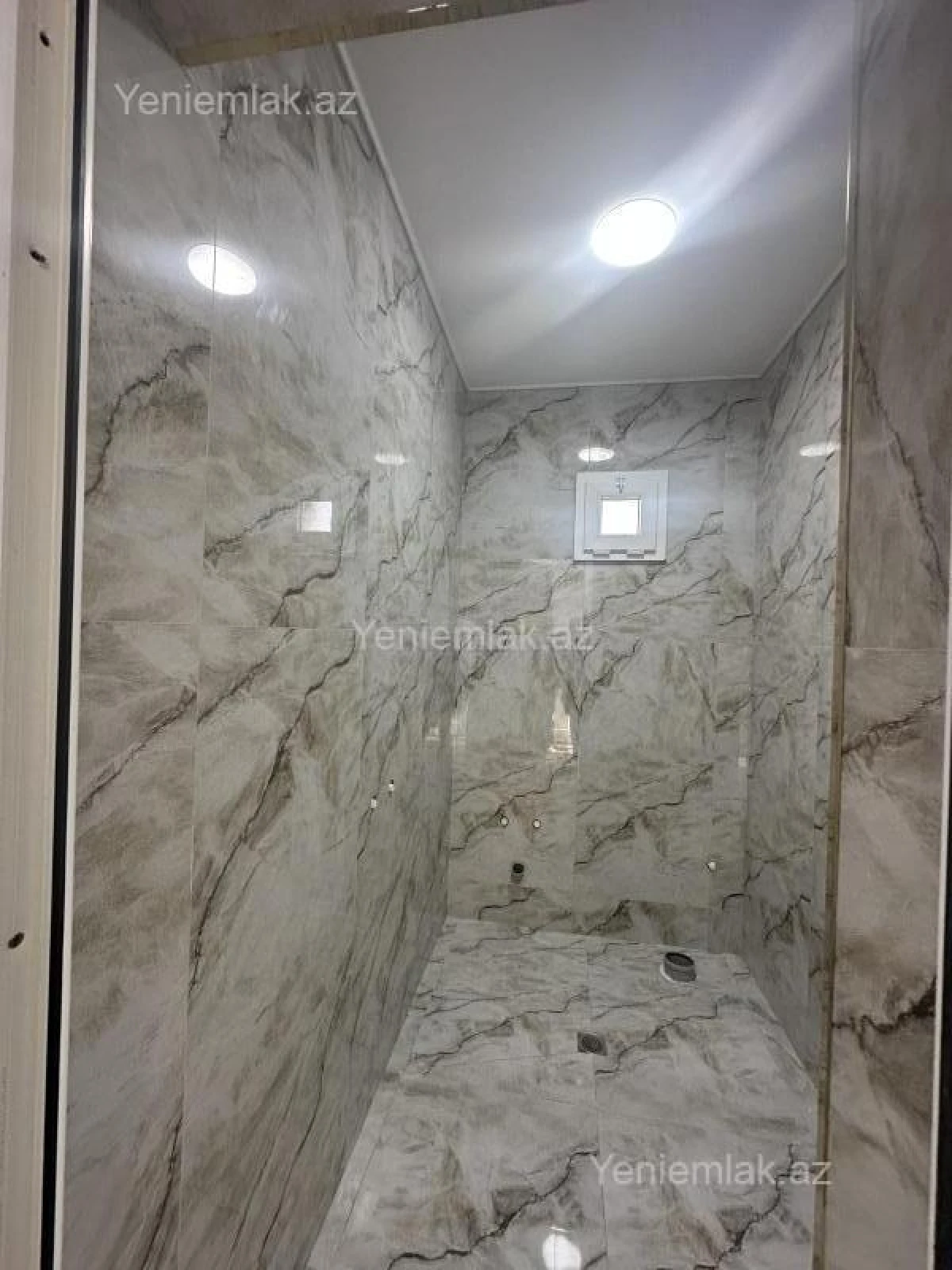 Satılır 4 otaqlı həyət evi 140 m²