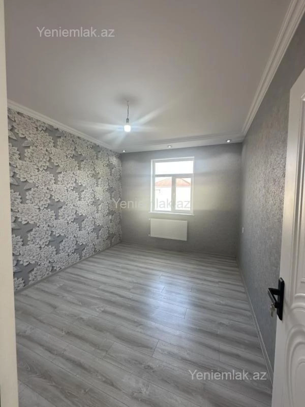 Satılır 4 otaqlı həyət evi 140 m²