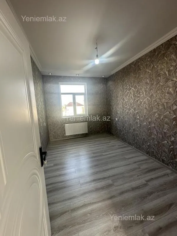 Satılır 4 otaqlı həyət evi 140 m²