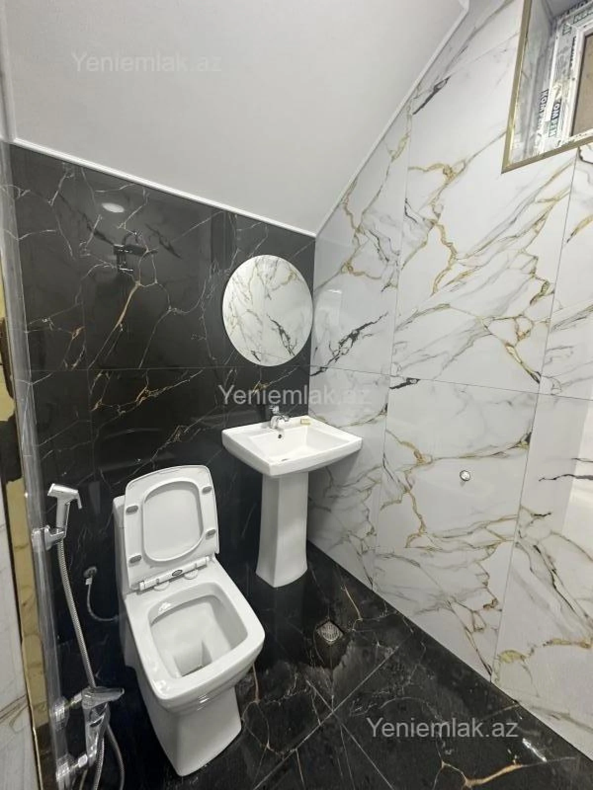 Satılır 4 otaqlı həyət evi 140 m²