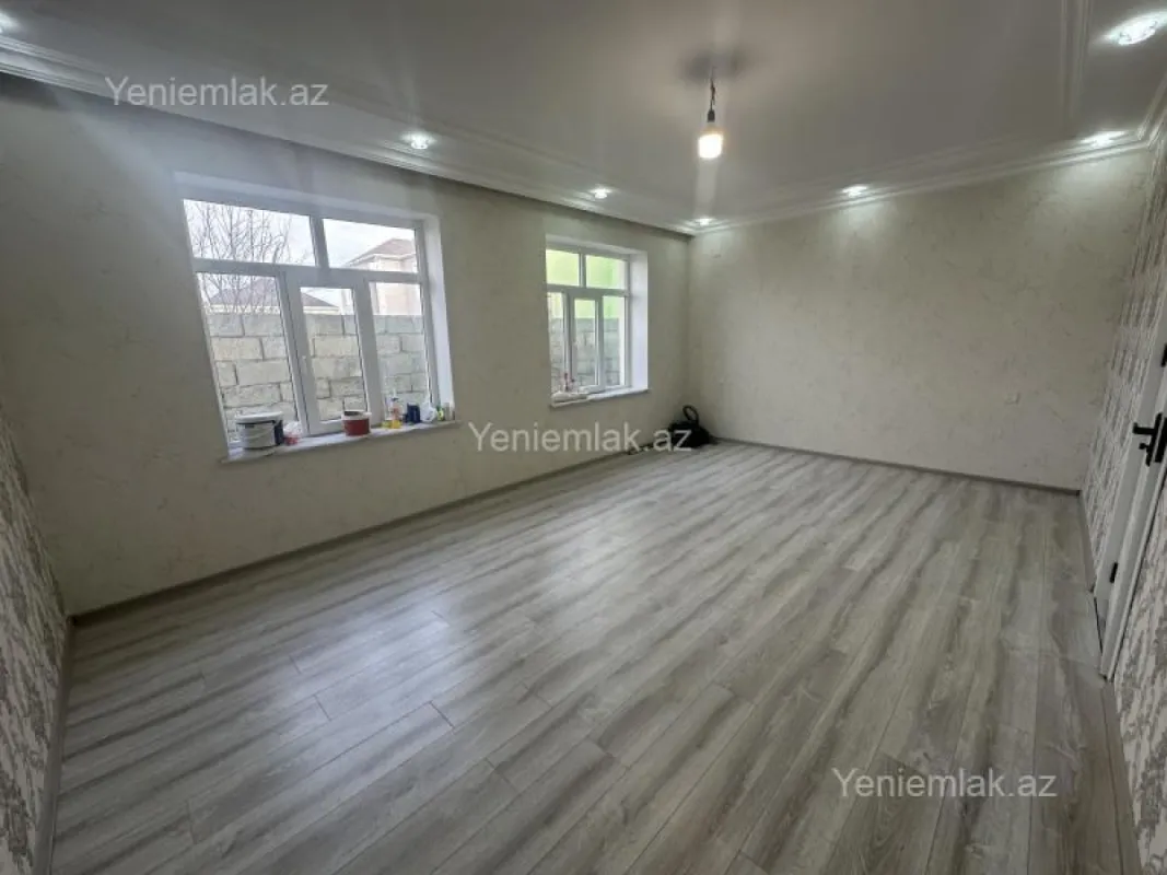Satılır 4 otaqlı həyət evi 140 m²