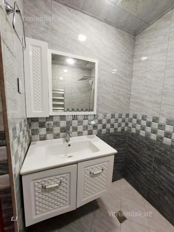 Satılır 3 otaqlı köhnə tikili 69 m²