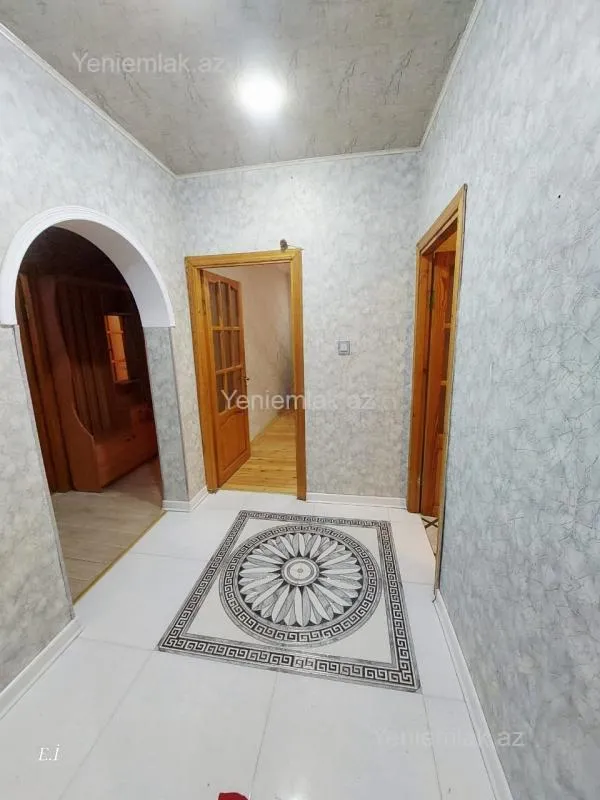 Satılır 3 otaqlı köhnə tikili 69 m²