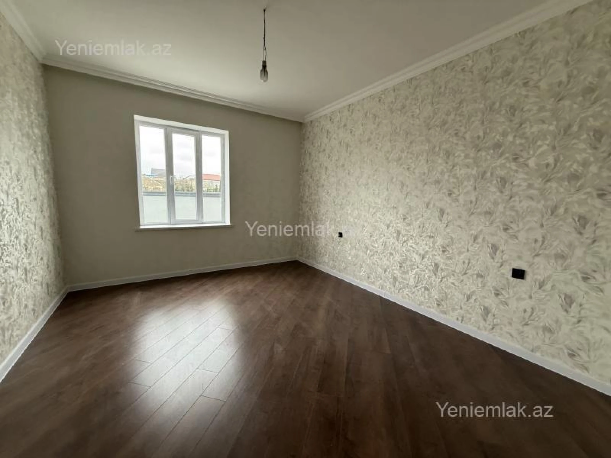 Satılır 4 otaqlı həyət evi 147 m²