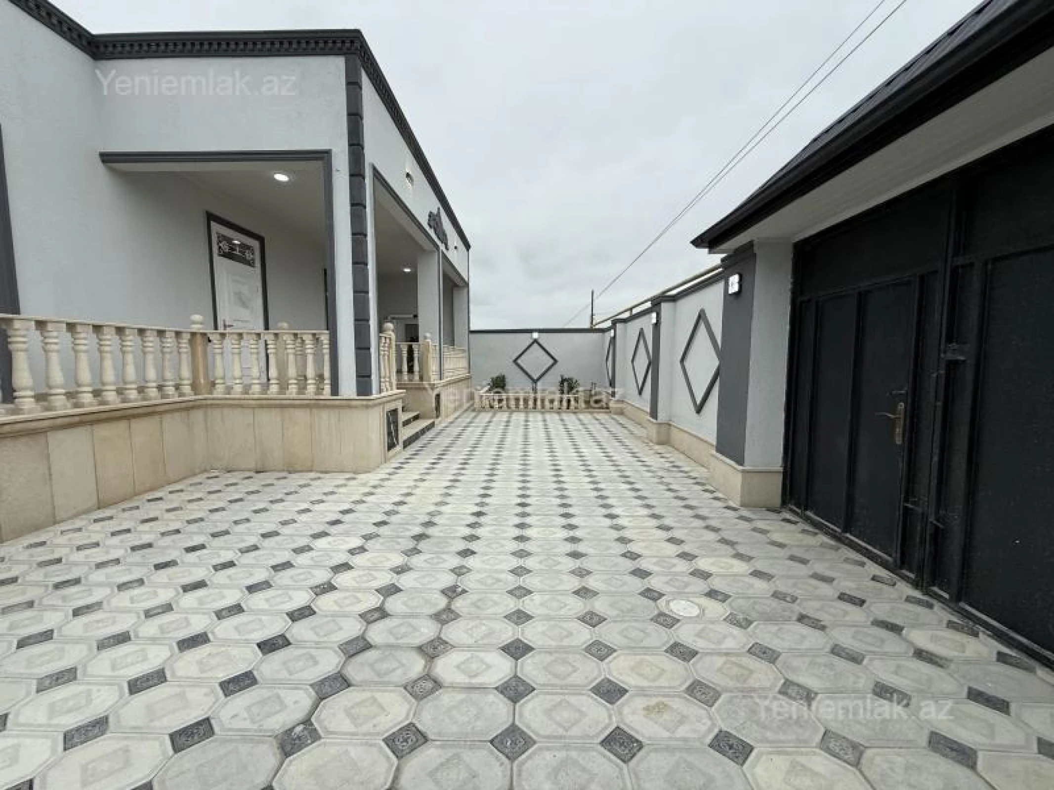 Satılır 4 otaqlı həyət evi 147 m²