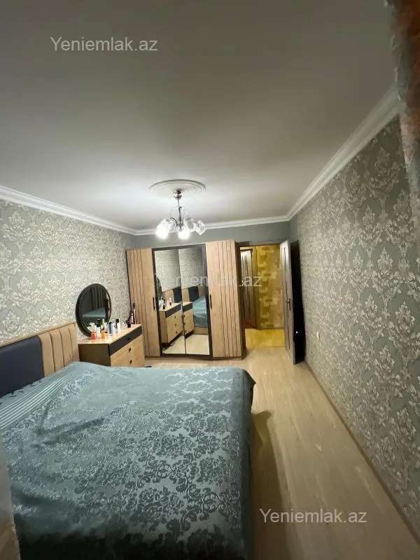 Satılır 3 otaqlı köhnə tikili 72 m²