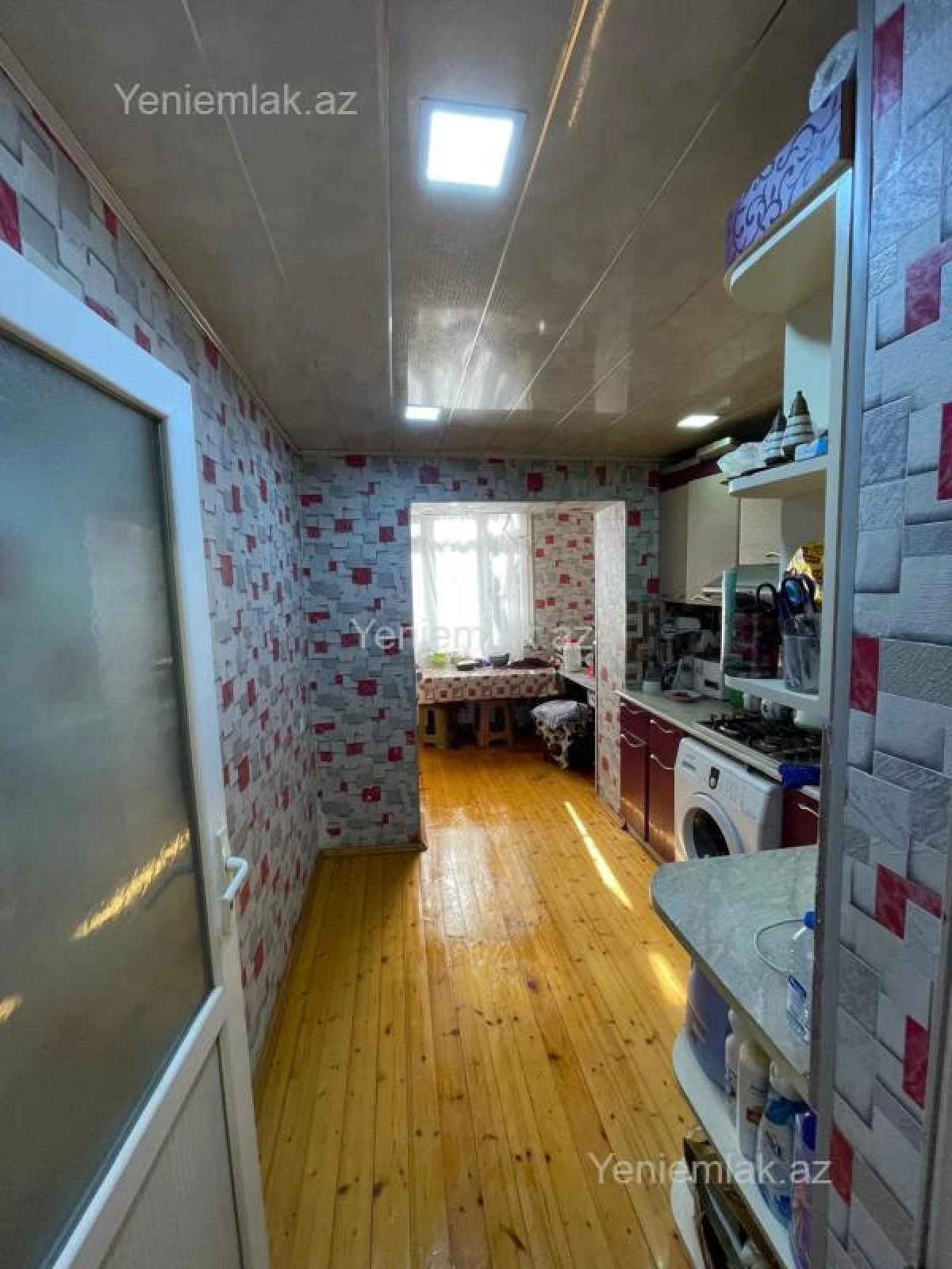 Satılır 3 otaqlı köhnə tikili 70 m²