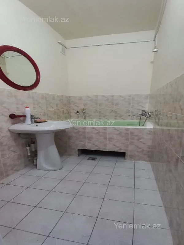 Satılır 2 otaqlı köhnə tikili 60 m²