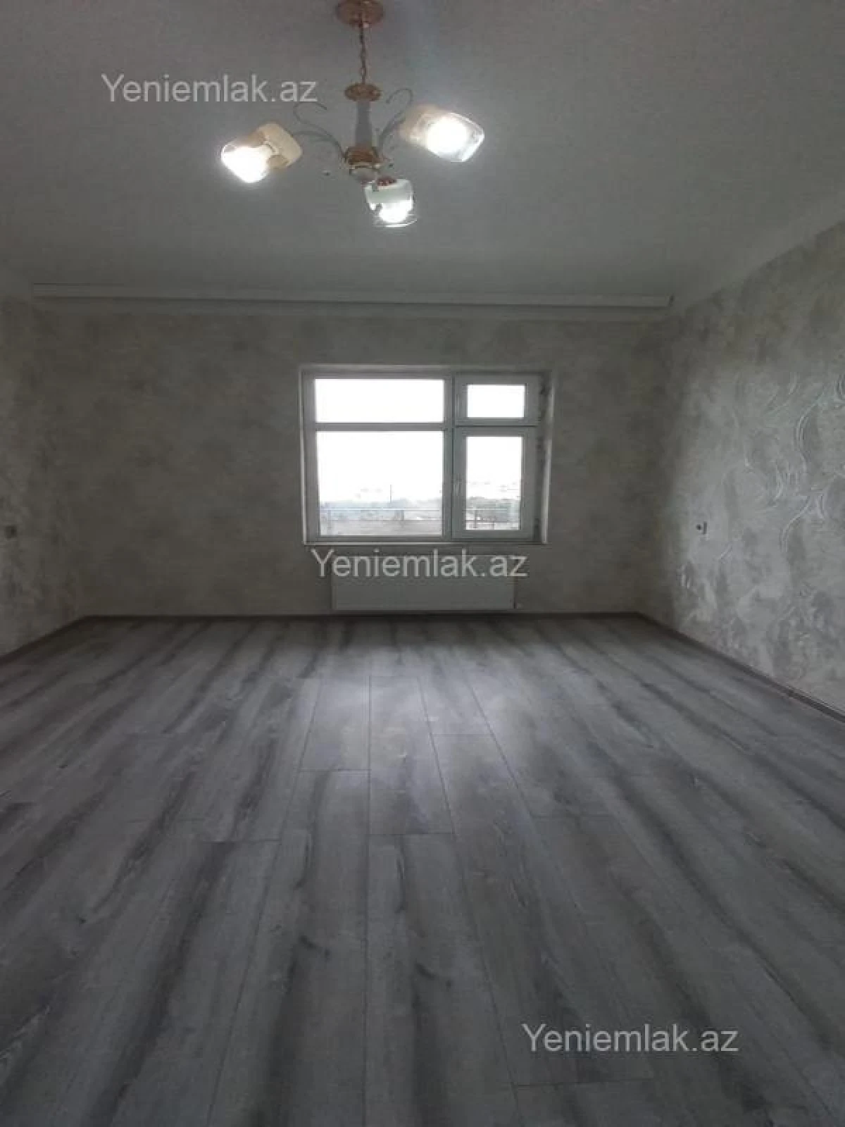 Satılır 2 otaqlı köhnə tikili 60 m²