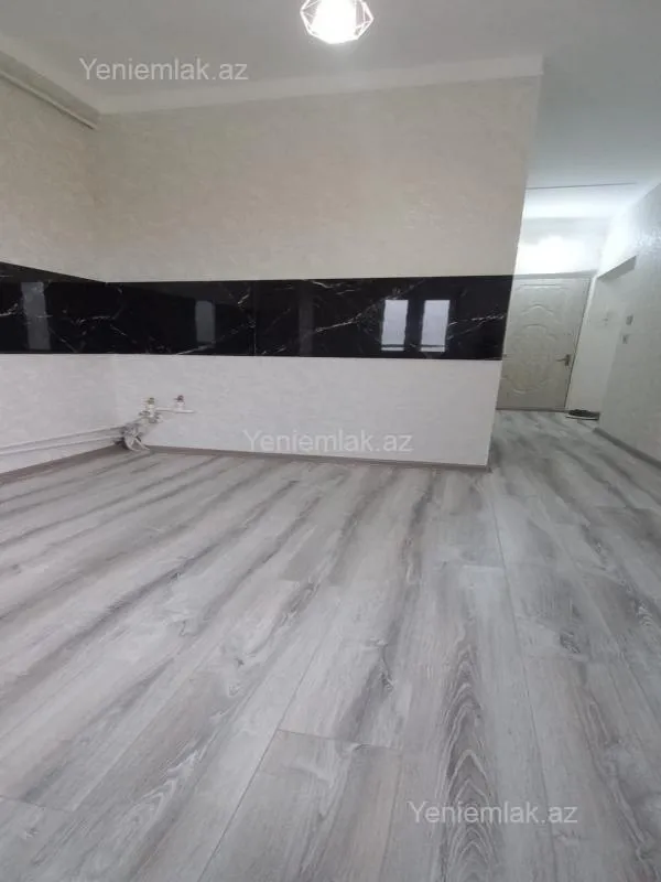 Satılır 2 otaqlı köhnə tikili 60 m²