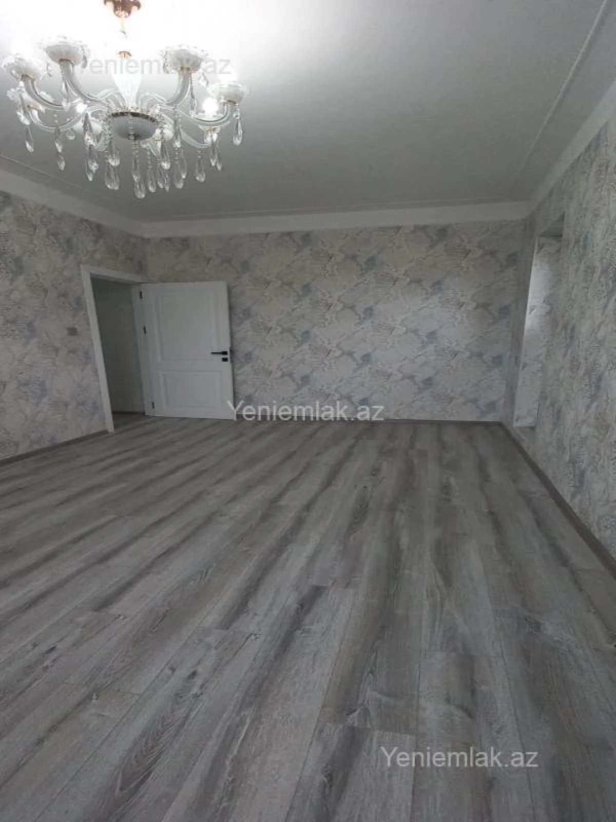 Satılır 2 otaqlı köhnə tikili 60 m²