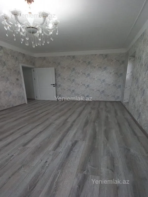 Satılır 2 otaqlı köhnə tikili 60 m²