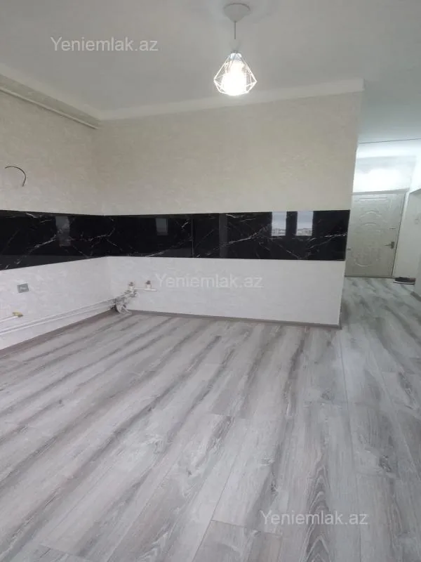 Satılır 2 otaqlı köhnə tikili 60 m²