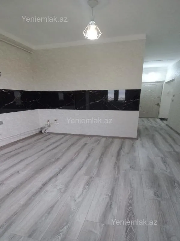 Satılır 2 otaqlı köhnə tikili 60 m²