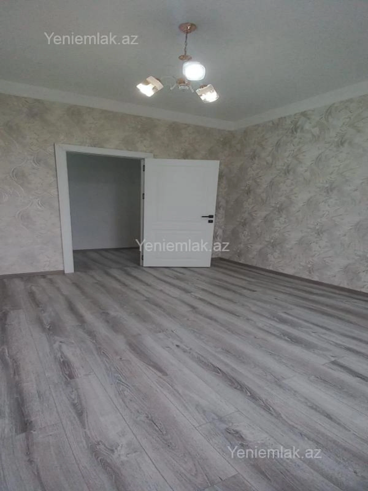 Satılır 2 otaqlı köhnə tikili 60 m²