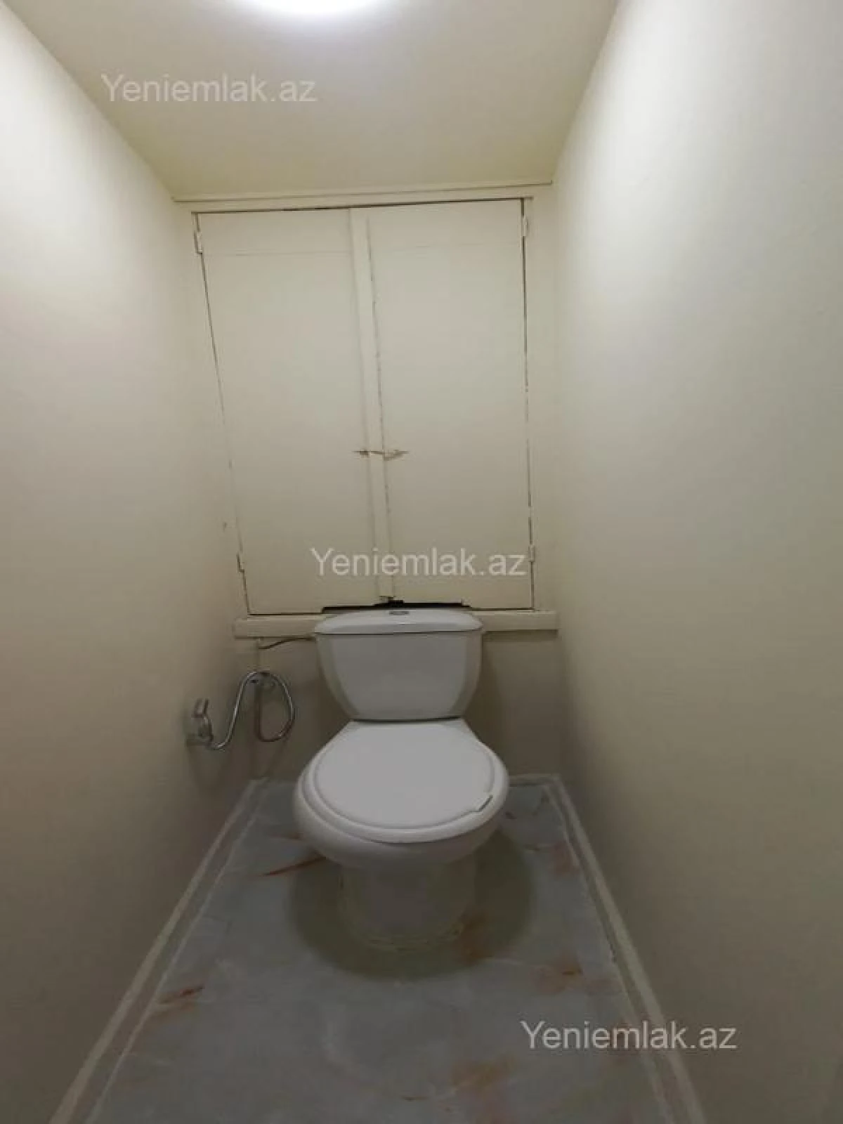 Satılır 2 otaqlı köhnə tikili 60 m²