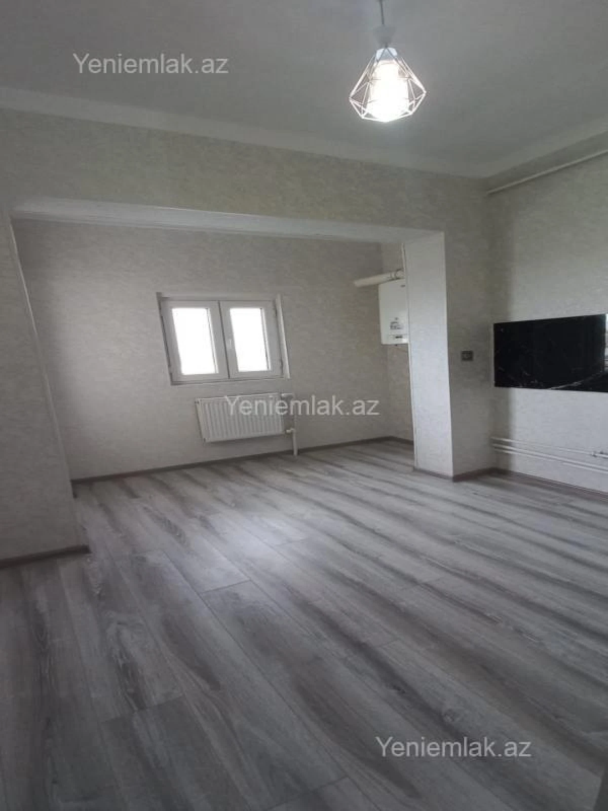 Satılır 2 otaqlı köhnə tikili 60 m²