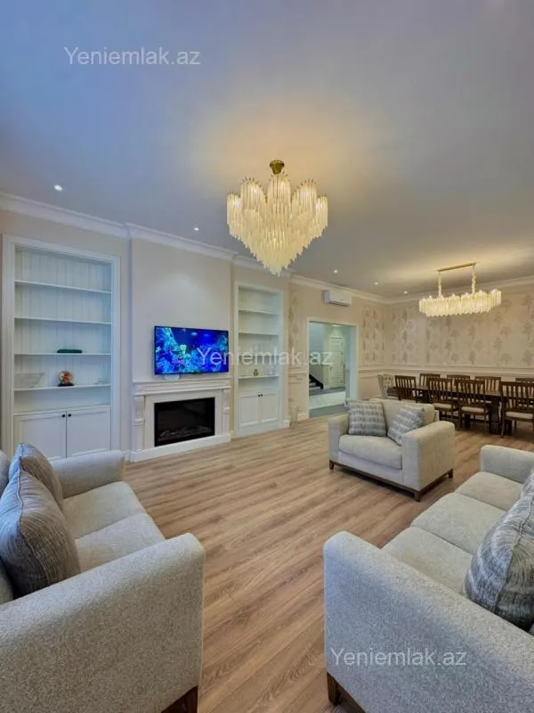 Satılır 5 otaqlı həyət evi 450 m²