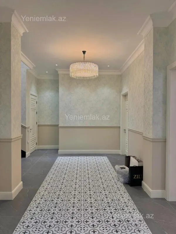 Satılır 5 otaqlı həyət evi 450 m²