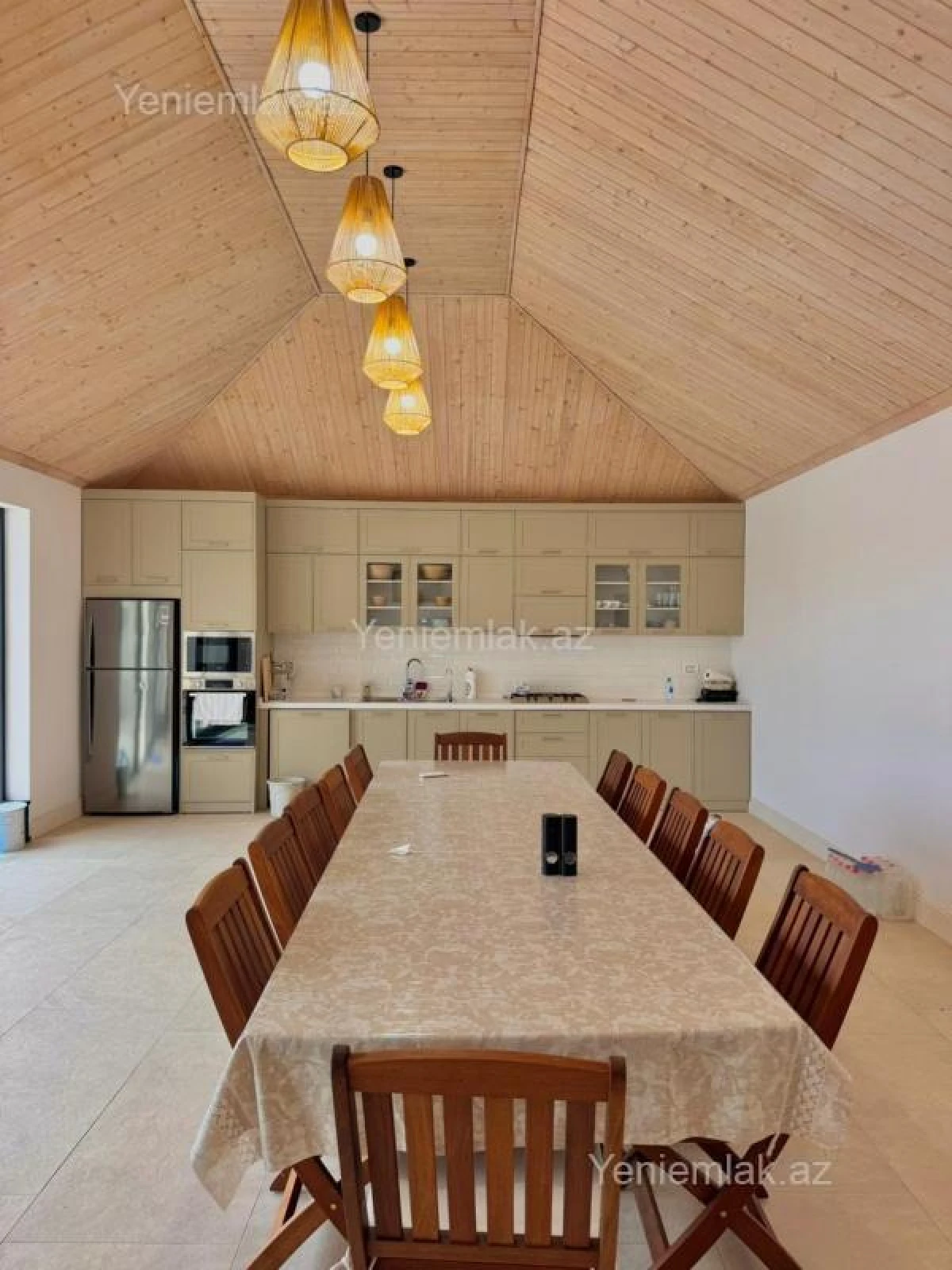 Satılır 5 otaqlı həyət evi 450 m²