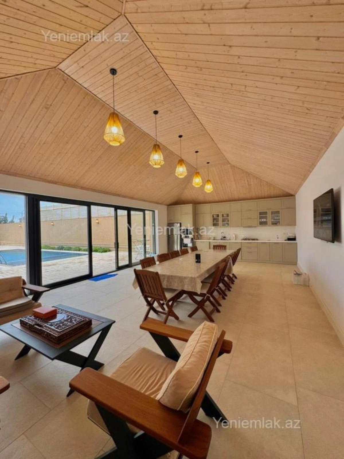 Satılır 5 otaqlı həyət evi 450 m²