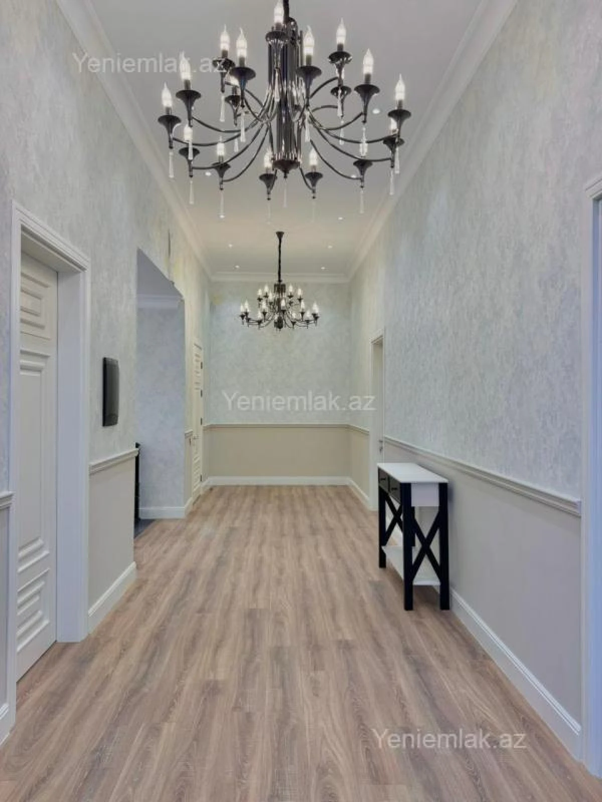 Satılır 5 otaqlı həyət evi 450 m²