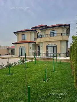 Satılır 5 otaqlı həyət evi 450 m²