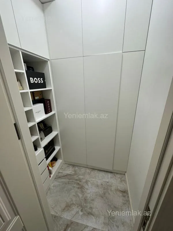 Satılır 3 otaqlı yeni tikili 100 m²