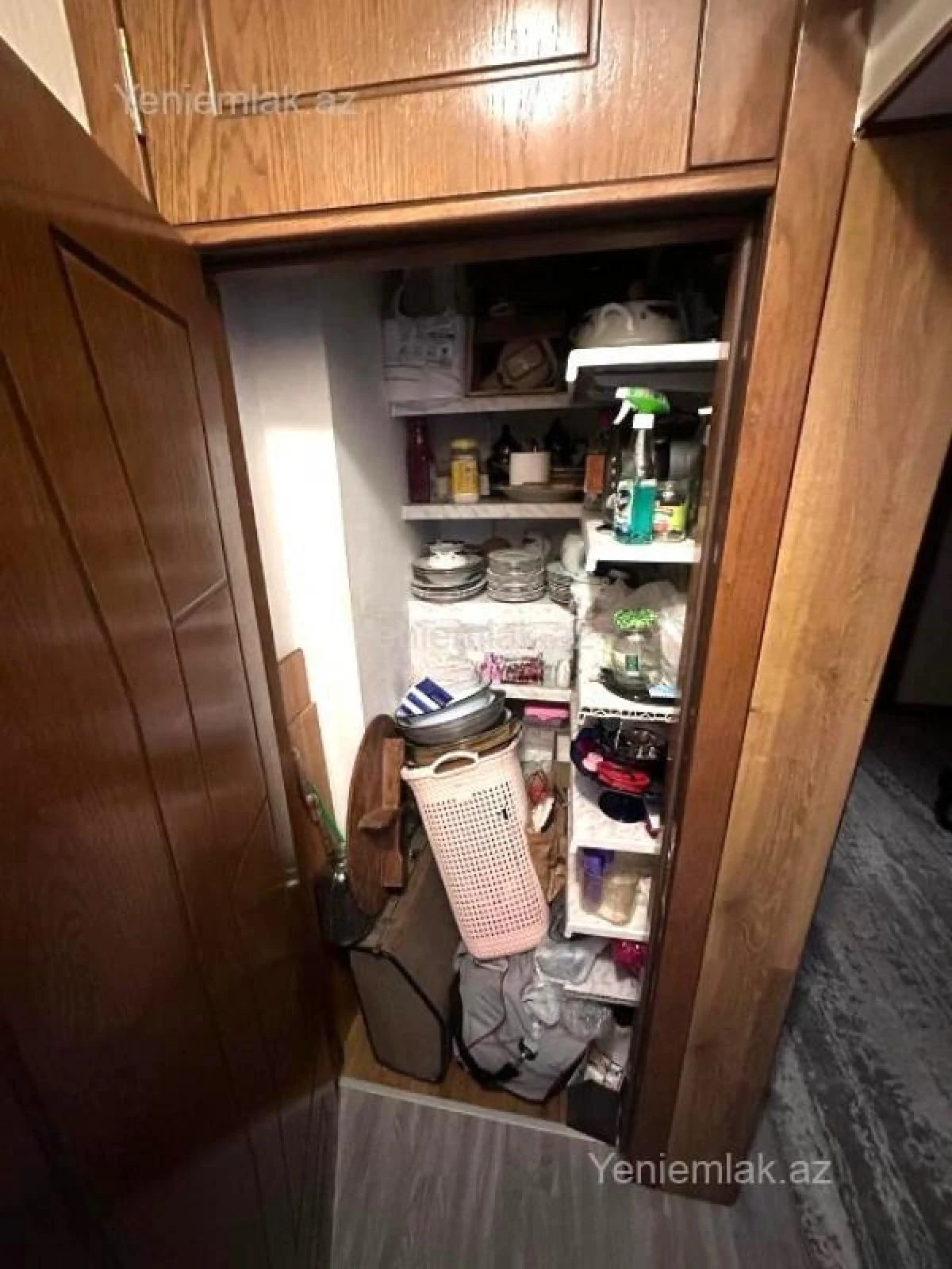 Satılır 3 otaqlı köhnə tikili 120 m²