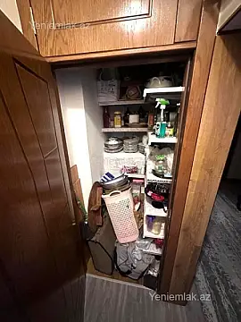 Satılır 3 otaqlı köhnə tikili 120 m²