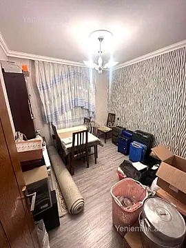 Satılır 3 otaqlı köhnə tikili 120 m²