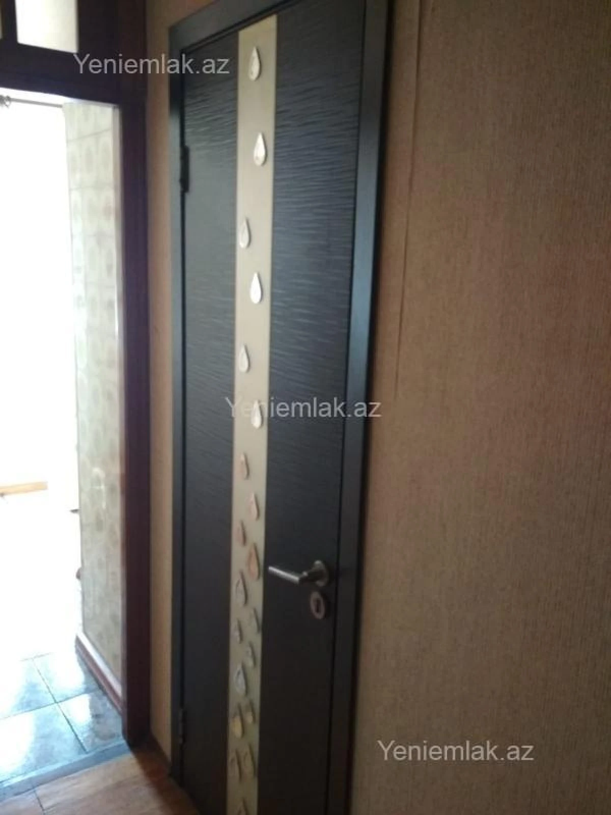Satılır 2 otaqlı köhnə tikili 60 m²