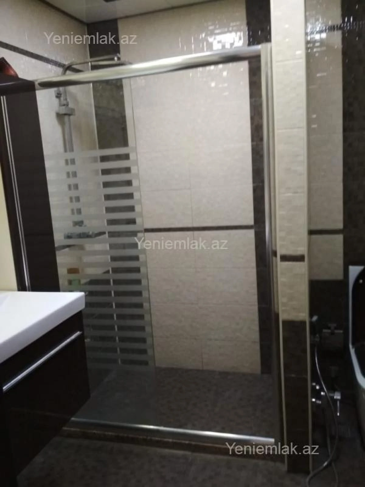 Satılır 2 otaqlı köhnə tikili 60 m²