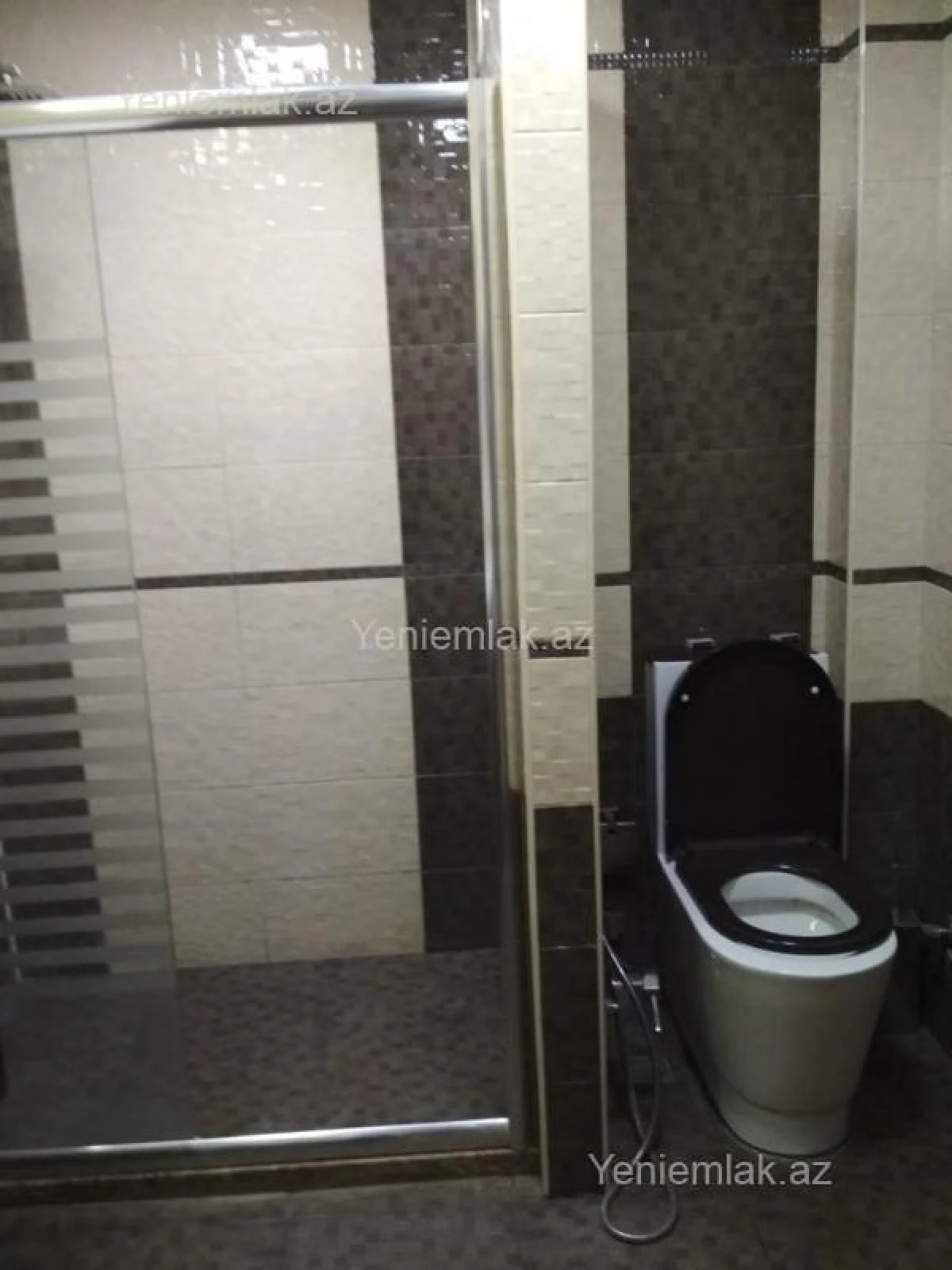 Satılır 2 otaqlı köhnə tikili 60 m²