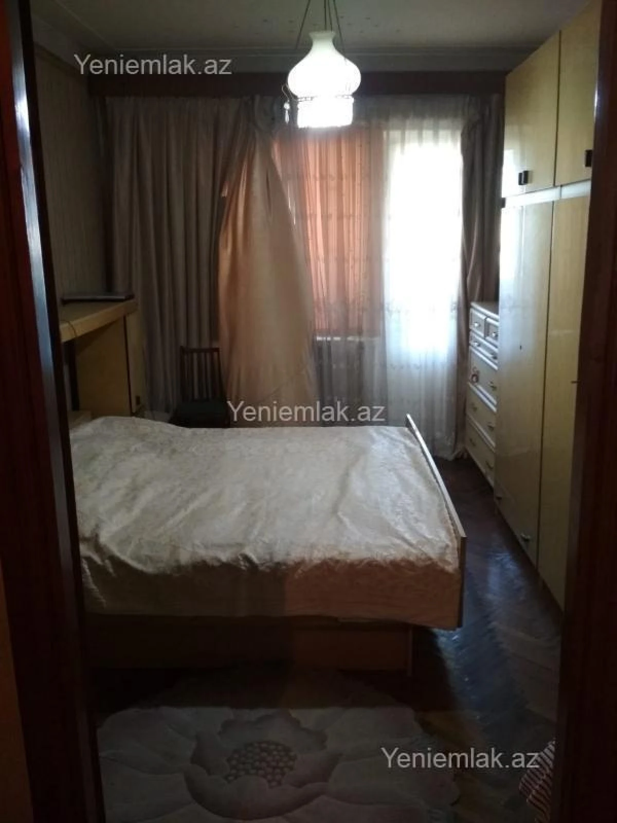 Satılır 2 otaqlı köhnə tikili 60 m²