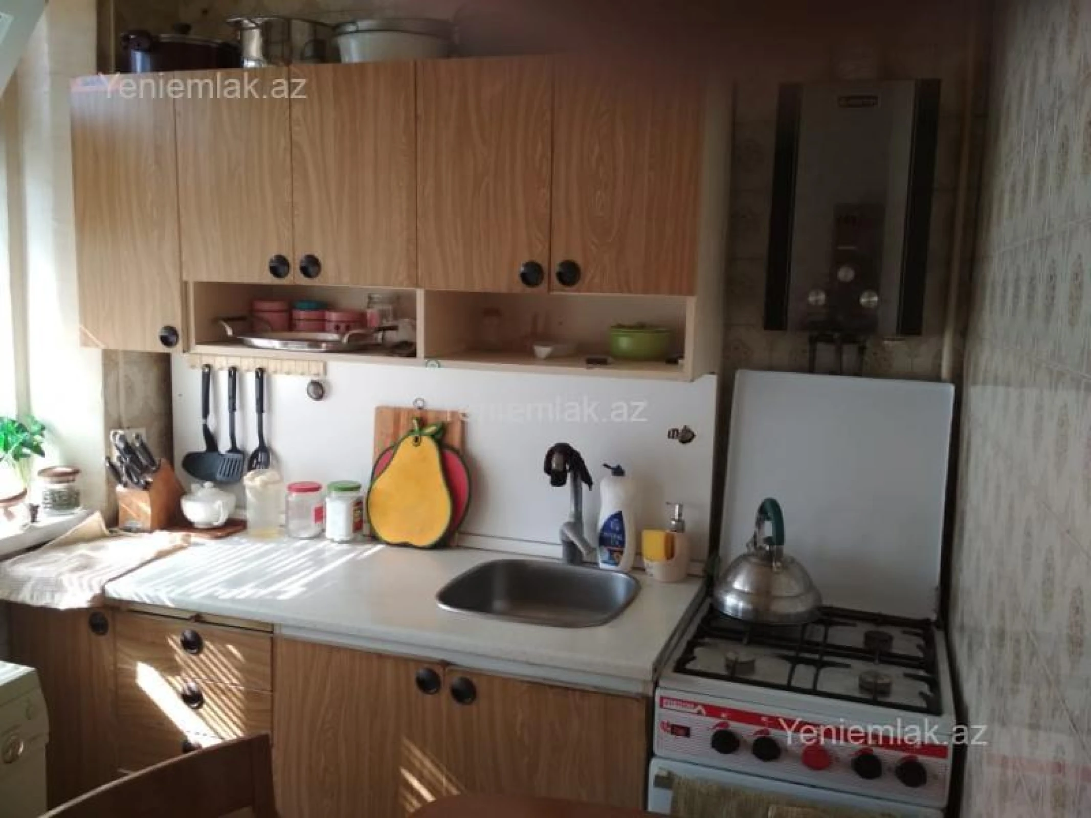 Satılır 2 otaqlı köhnə tikili 60 m²