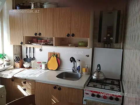 Satılır 2 otaqlı köhnə tikili 60 m²