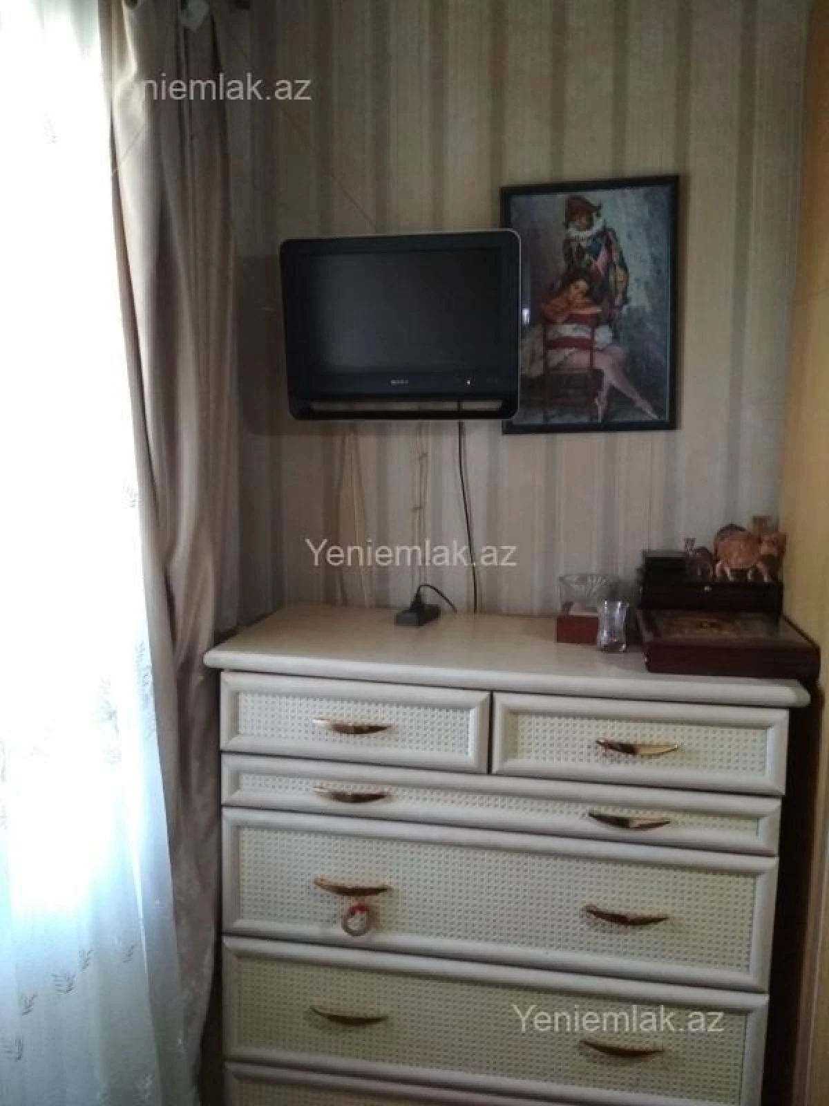 Satılır 2 otaqlı köhnə tikili 60 m²
