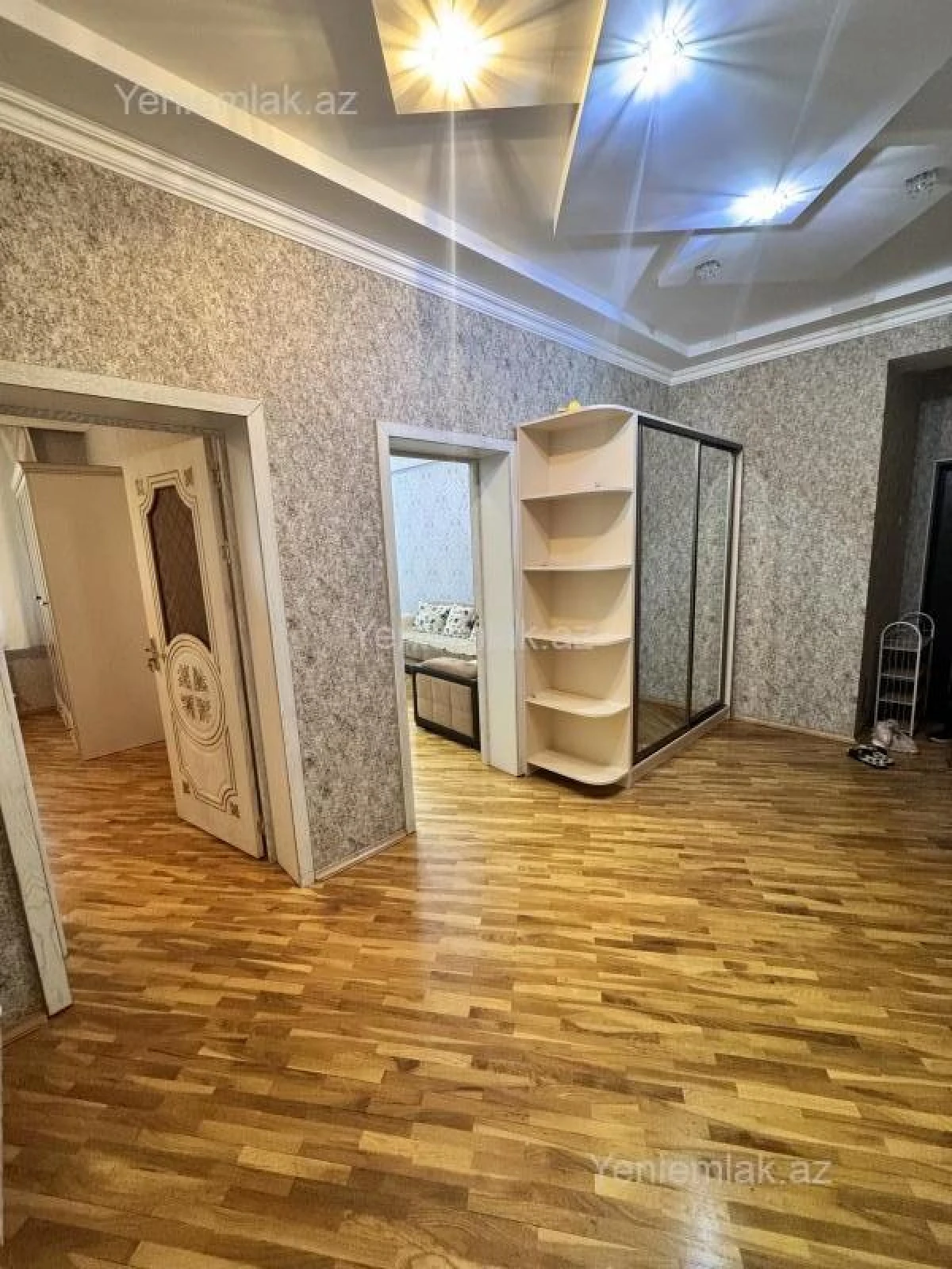 Satılır 2 otaqlı yeni tikili 76 m²