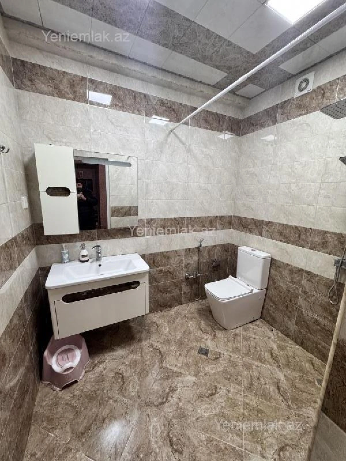 Satılır 2 otaqlı yeni tikili 76 m²