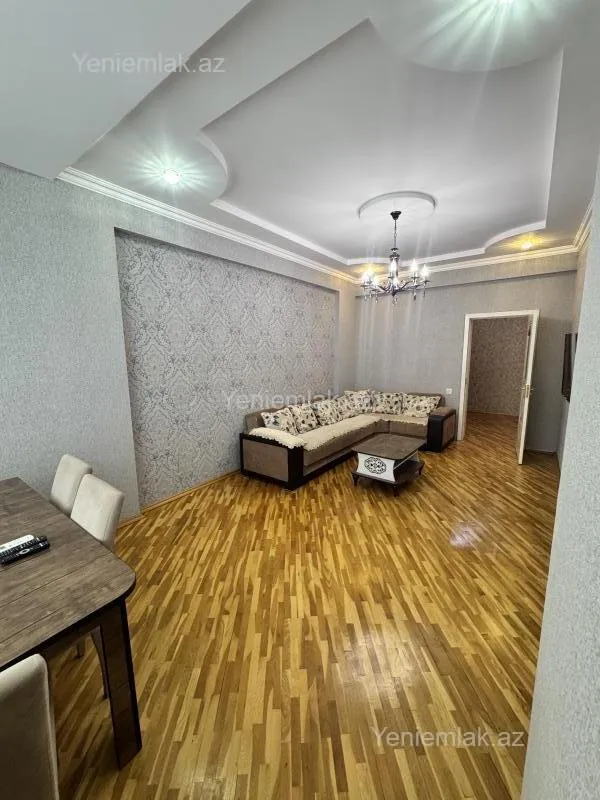 Satılır 2 otaqlı yeni tikili 76 m²