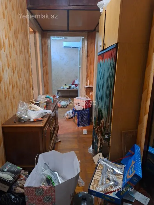 Satılır 3 otaqlı köhnə tikili 75 m²