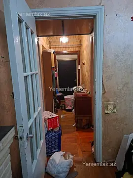 Satılır 3 otaqlı köhnə tikili 75 m²