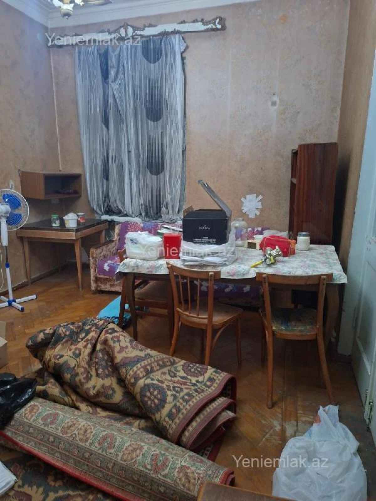 Satılır 3 otaqlı köhnə tikili 75 m²