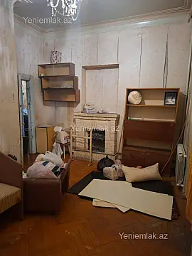 Satılır 3 otaqlı köhnə tikili 75 m²